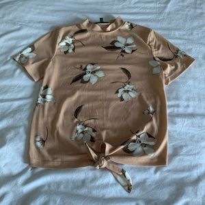 Dynamite floral short sleeve blouse